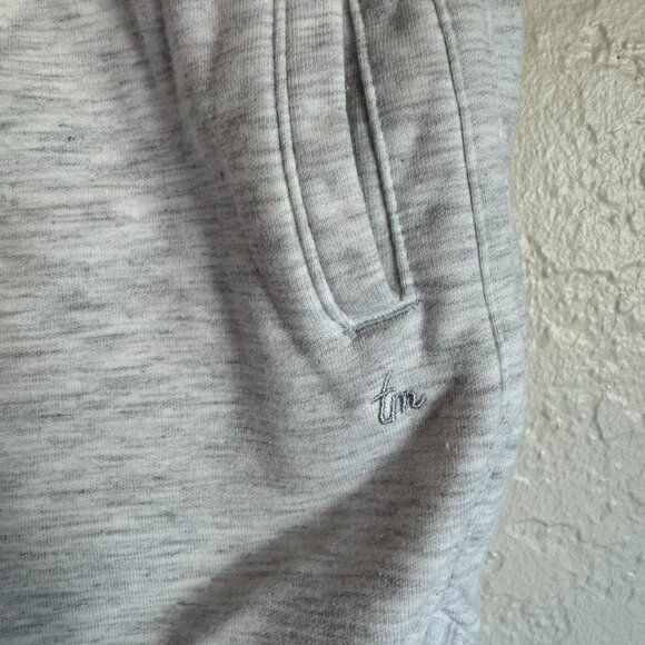 TravisMathew Women’s Lounge Shorts Heather Gray Drawstring Size M - Picture 2 of 4